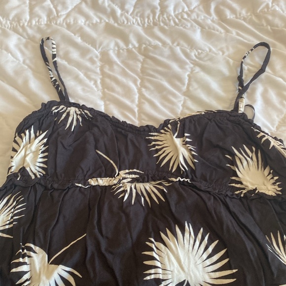 Adorable Volcom Sun dress - Picture 2 of 3